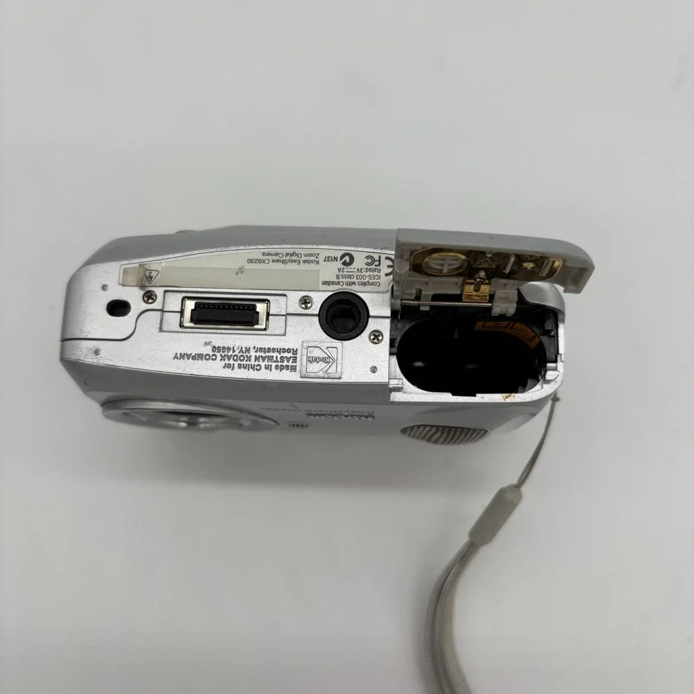 Kodak EasyShare CX6230 2.0MP Digital Megapixel Compact Silver Camera- Parts only